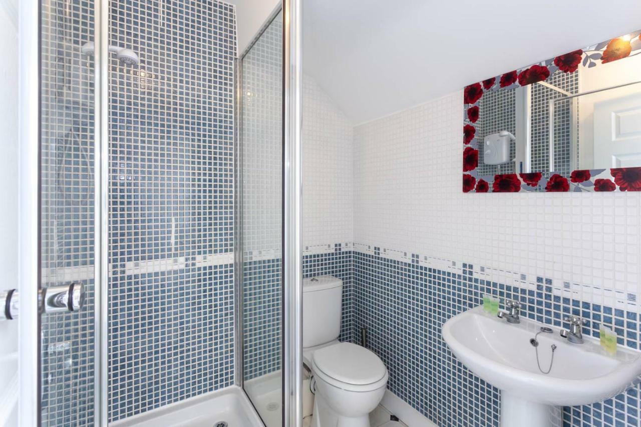 4 Bed Home, Driveway Parking Ideally Located In Latchford, Warrington - Executive St Marys House المظهر الخارجي الصورة