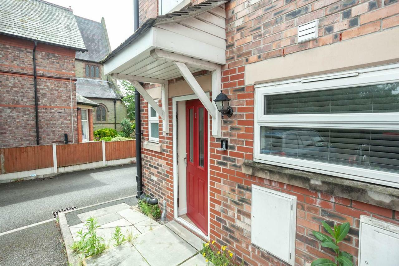 4 Bed Home, Driveway Parking Ideally Located In Latchford, Warrington - Executive St Marys House المظهر الخارجي الصورة